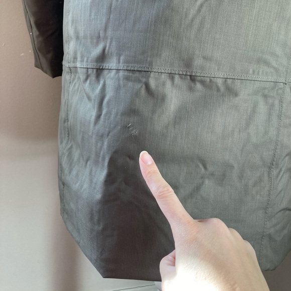 North Face Women Down Fur Hoodie Coat - Picture 5 of 8